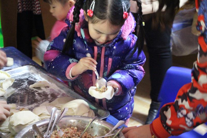 迎新年包饺子亲子活动 迎新年包饺子亲子活动